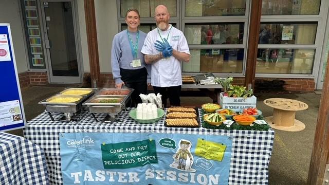 Caterlink food display 1